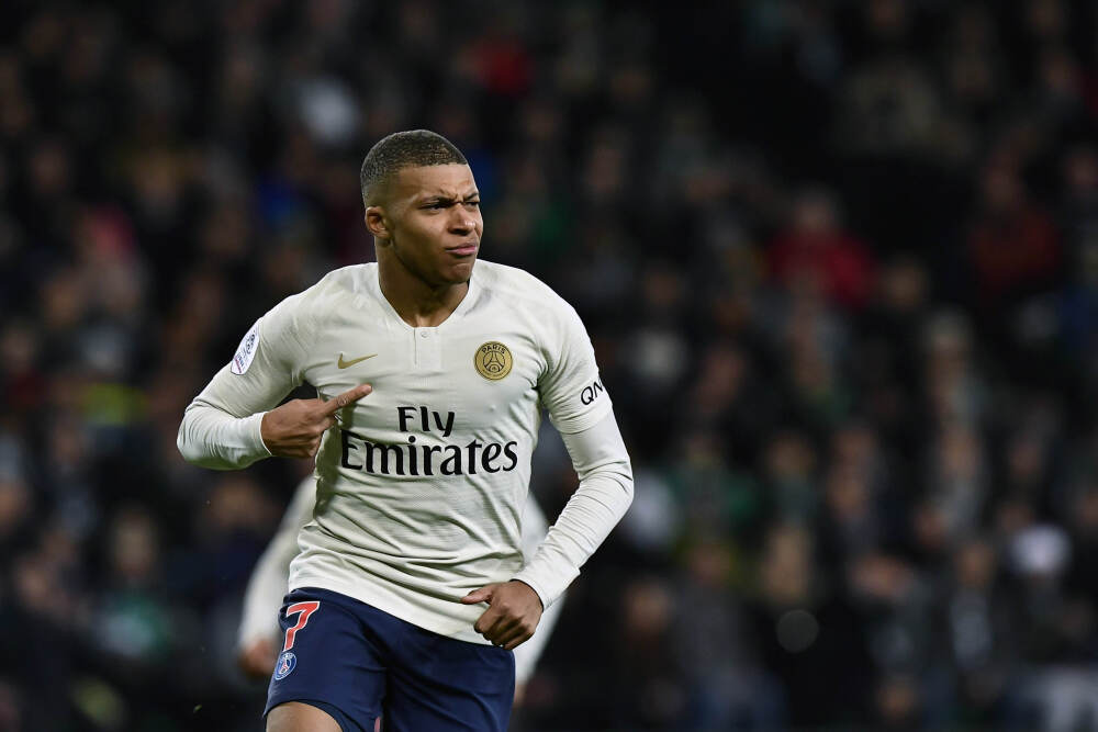 WTT多哈冠军赛今晚收官 国乒三人冲击冠军